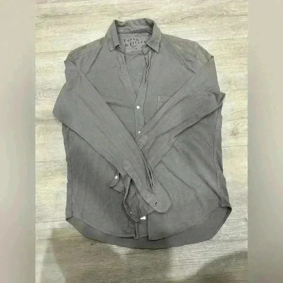 FRANK & EILEEN teelab Button Down - Picture 6 of 10